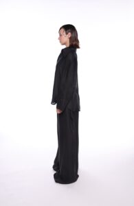 REGUSH Besa Black Linen Set 3