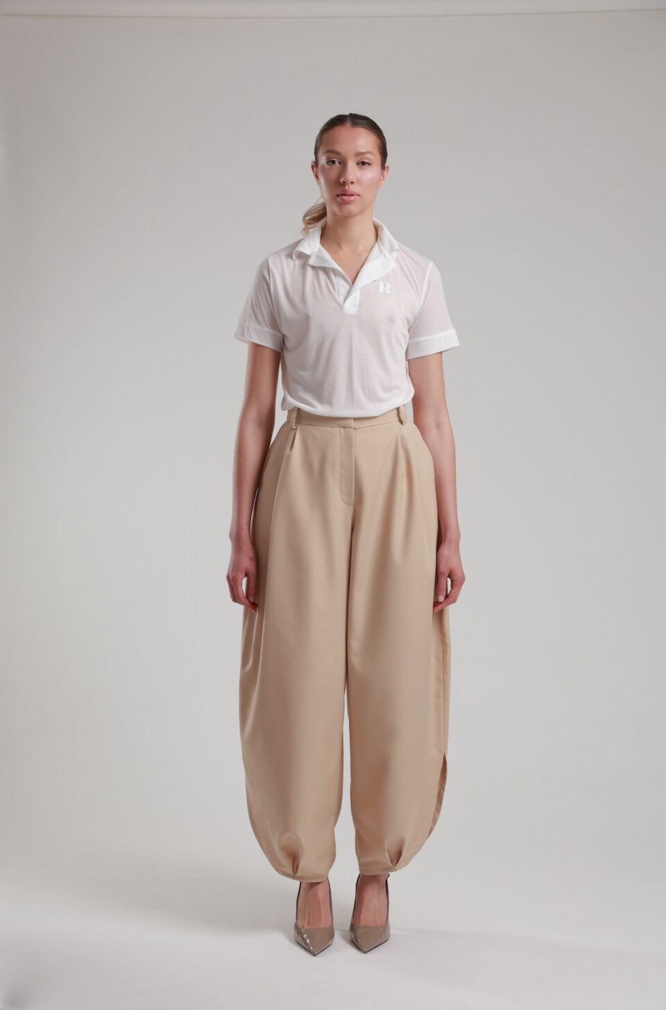 Arinist Beige Trousers